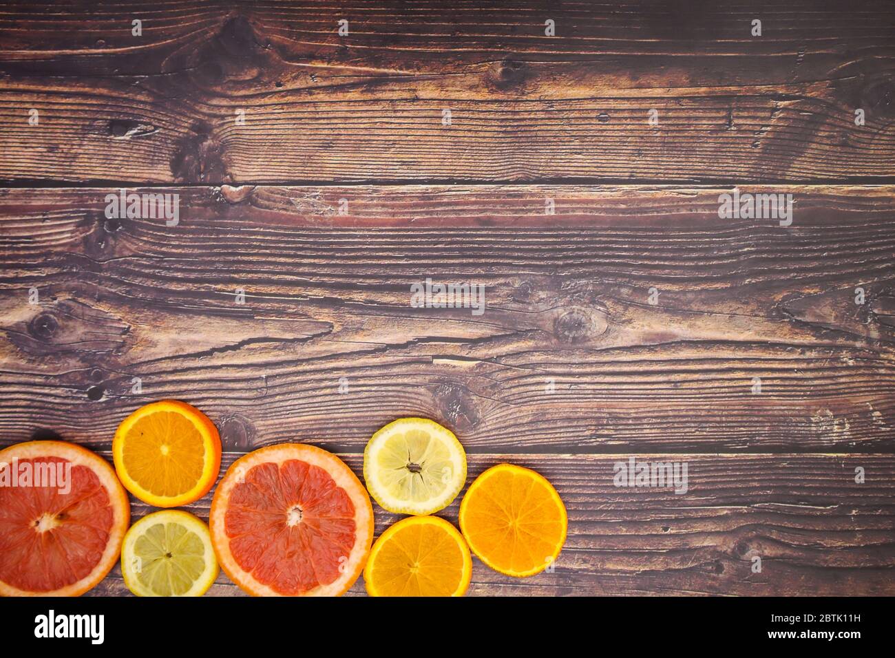 Different cut whole citrus hi-res stock photography and images - Alamy