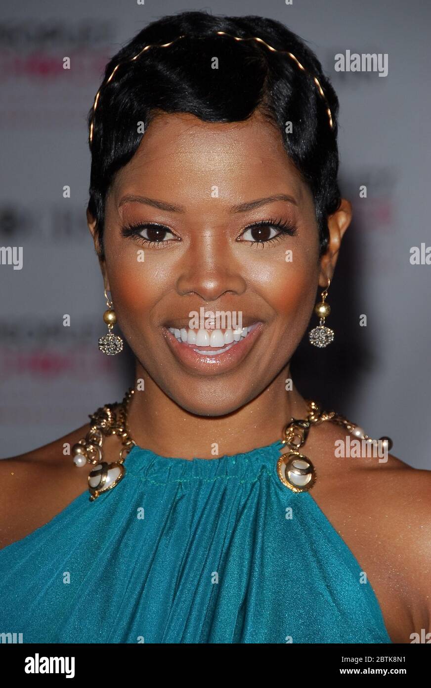 Malinda Williams at The 33rd Annual People's Choice Awards Arrivals