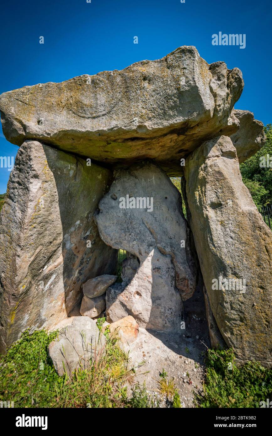 Kit's Coty Neolithic chambered long barrow, one of the Medway Megaliths, near Aylesford, Kent, UK Stock Photo