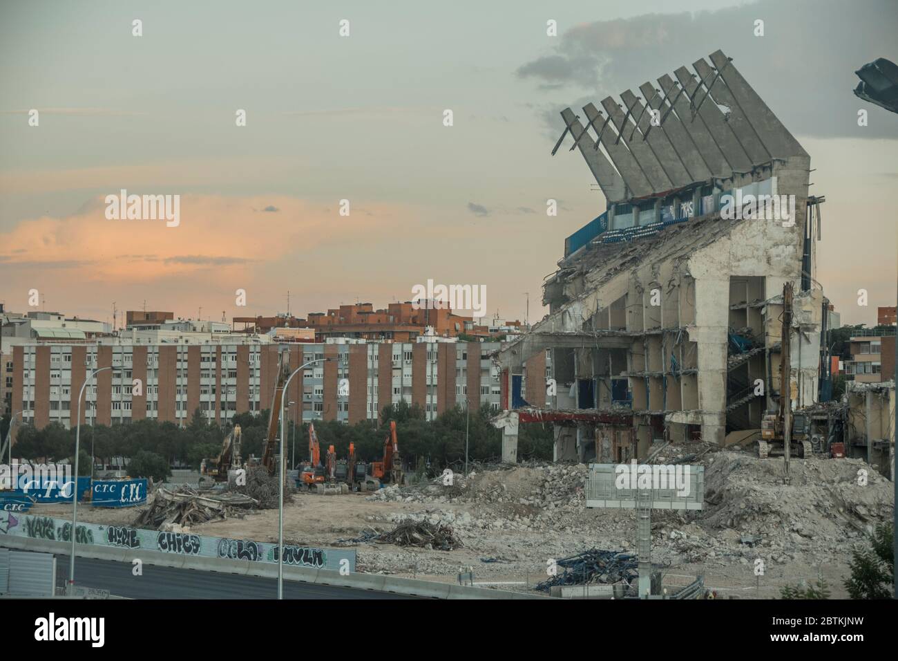 Madrid, Spain 25th may 2020. Demolition and last days of the Vicente Calderón stadium. Alberto Sibaja Ramírez/Alamy Live News Stock Photo