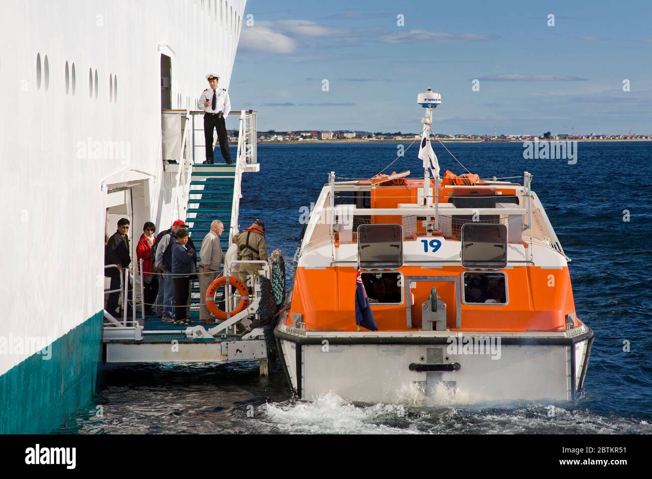 Cruise ship tenders hi-res stock photography and images - Alamy