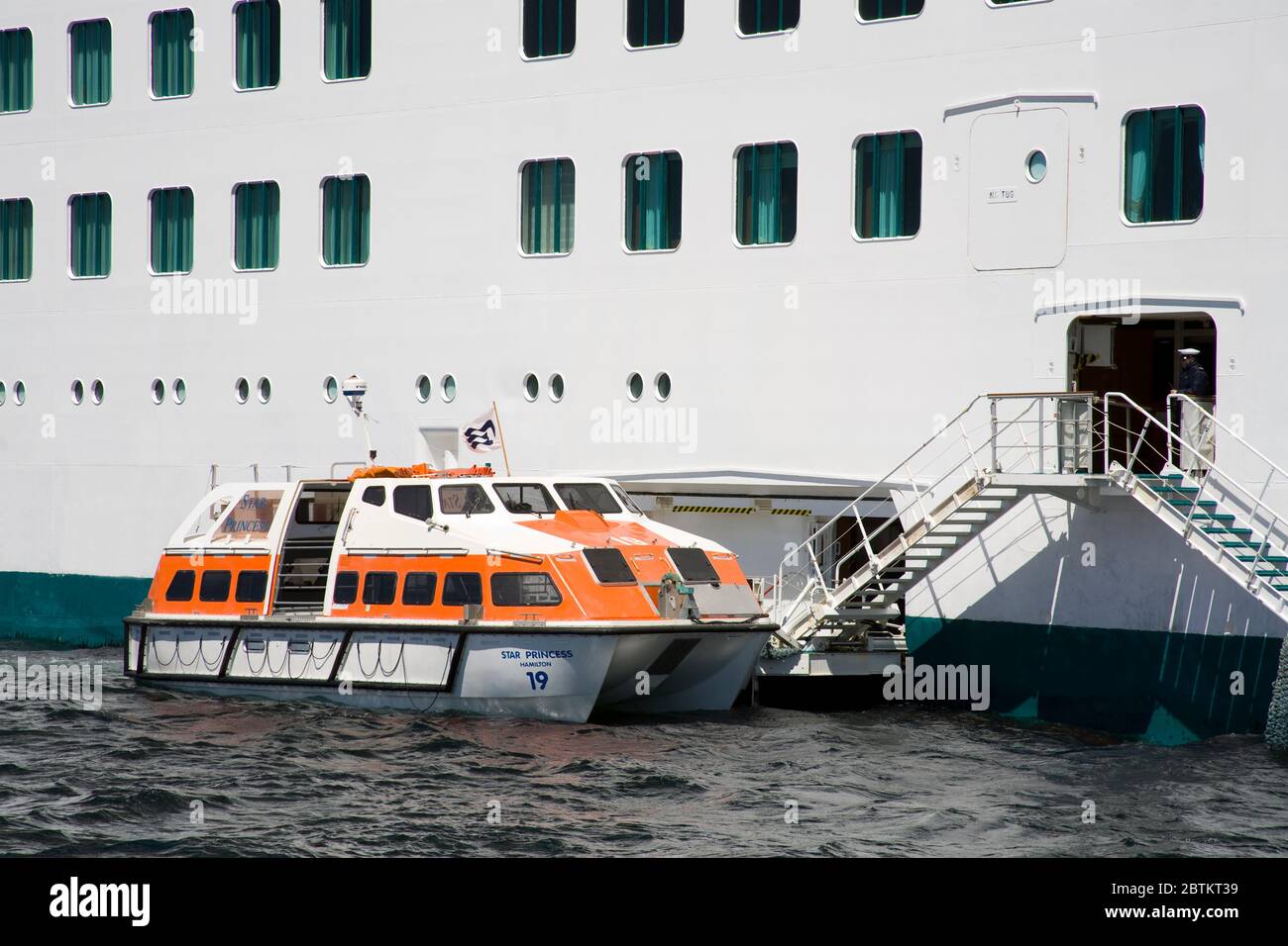 Ship Tenders High Resolution Stock Photography And Images Alamy