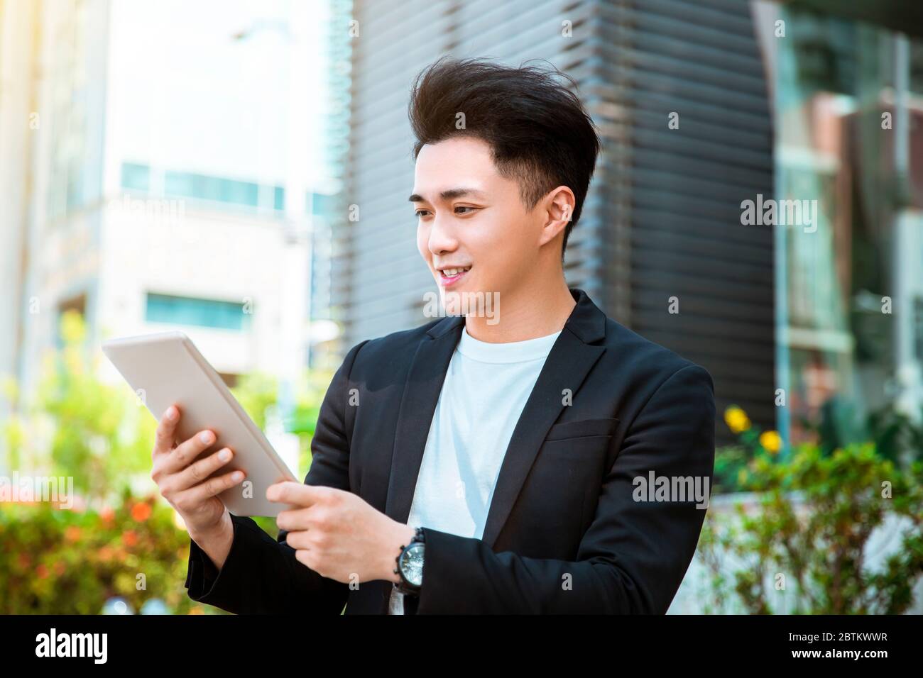Business man walking on hi-res stock photography and images - Alamy