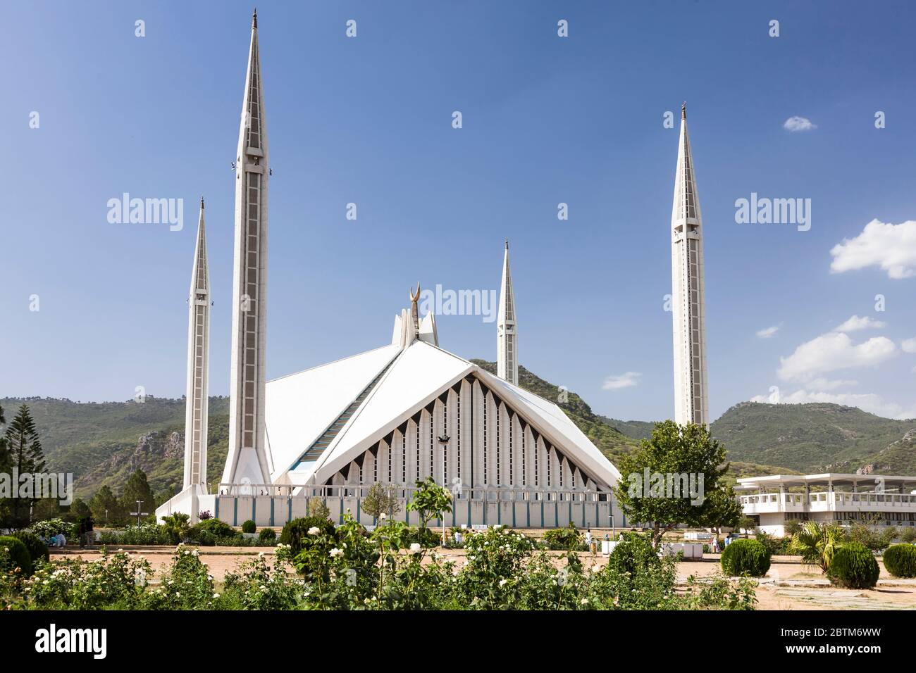 Faisal Mosque, modern mosque shaped like Bedouin tent, Islamabad, Islamabad Capital Territory, Pakistan, South Asia, Asia Stock Photo