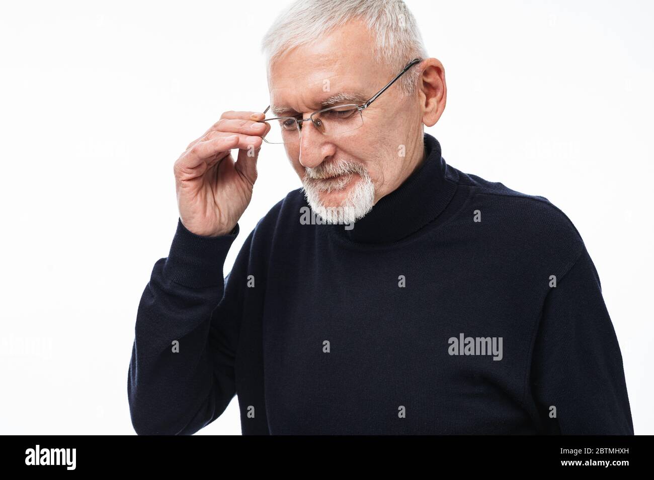Older gray hair man hi-res stock photography and images - Alamy