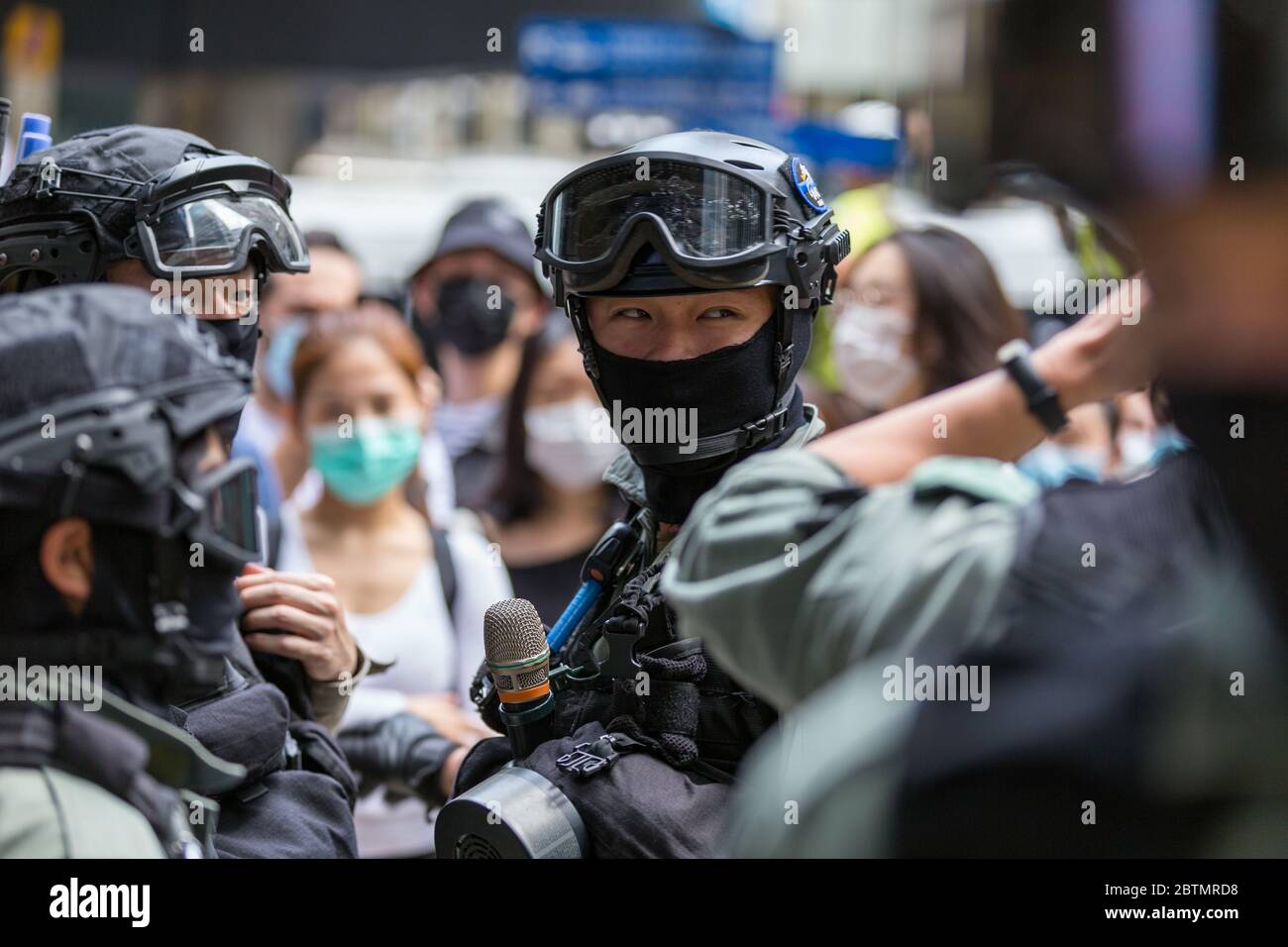 Central, Hong Kong. 27 May, 2020 Hong Kong Protest Anti-National Anthem Law. HK Police officer. Credit: David Ogg / Alamy Live News Stock Photo