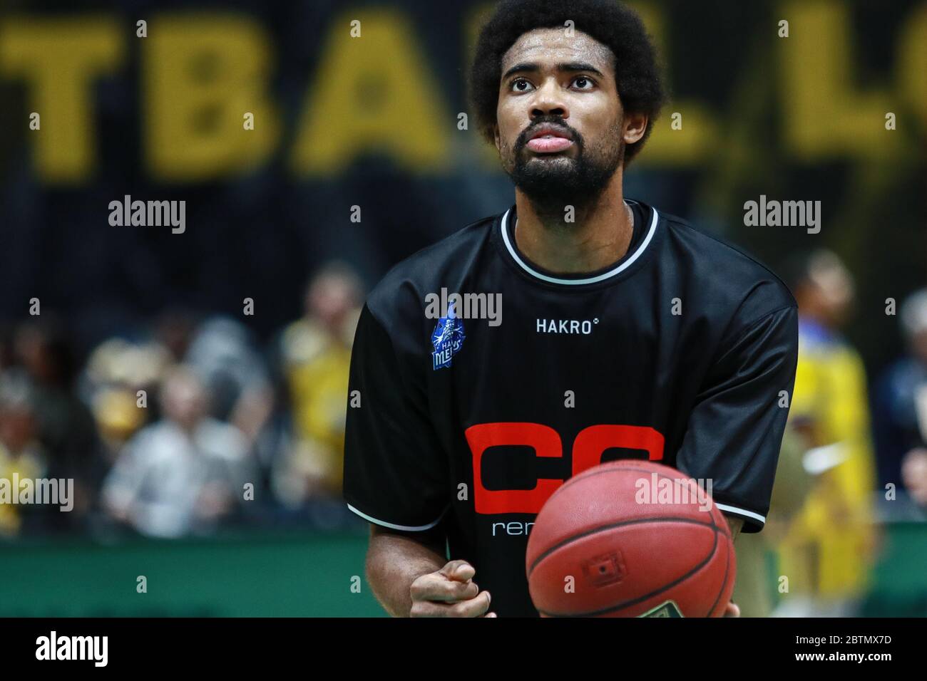 Braunschweig, Germany, December 27, 2019:Aaron Jones of Merlins Crailsheim in action during the warmup session before the Basketball BBL Bundesliga Stock Photo
