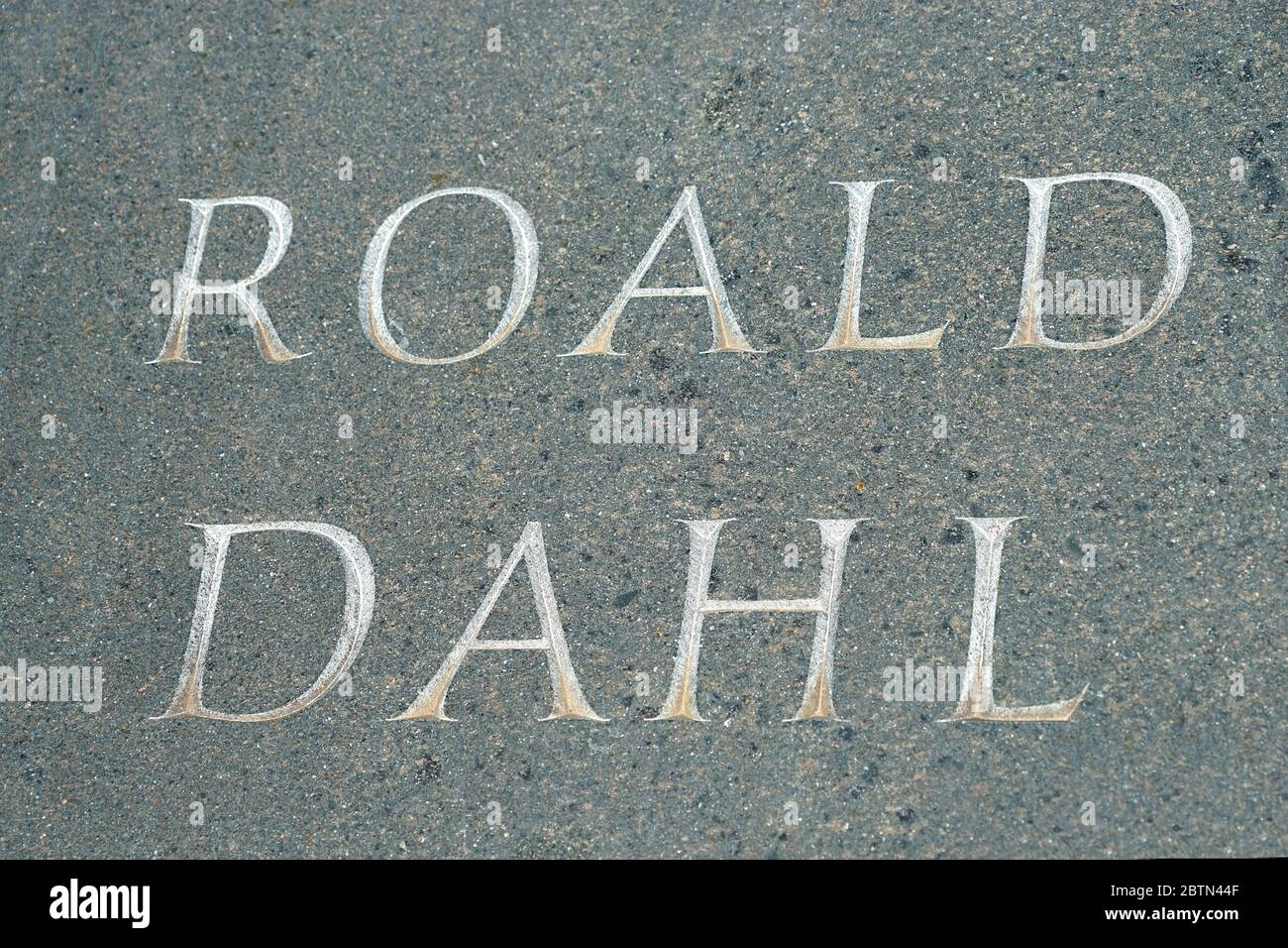 Roald Dahl's grave at Great Missenden church Stock Photo