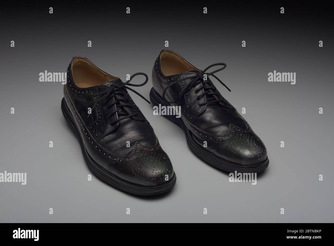Wingtip shoes hi-res stock photography 
