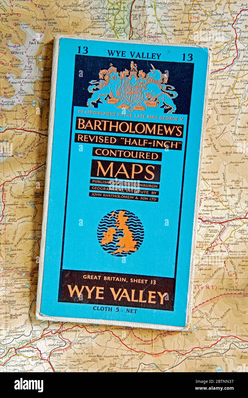Bartholomew's Revised 'Half-Inch' Contoured Maps.  Sheet number 13 map of the Wye Valley, cloth edition 5 shillings or 5/- net Stock Photo