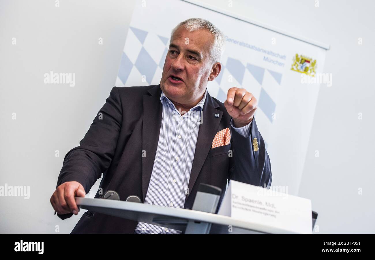 Munich, Bavaria, Germany. 27th May, 2020. LUDWIG SPAENLE, Antisemitismusbeautragte (Commisioner against Antisemitism) during a press conference where he emotionally relayed his disgust for the return of antisemitism in Germany. Due to a rise of anti-Semitic activities and crimes throughout Germany and specifically over 300 in Bavaria alone, the Bavarian Justizminister has issued a warning regarding the spreading of anti-semitic conspiracy theories, Holocaust relativization via the protests against the anti-Corona protests. Due to this, the Oberstaatsanwalt (head state attorney) Andreas Franck Stock Photo