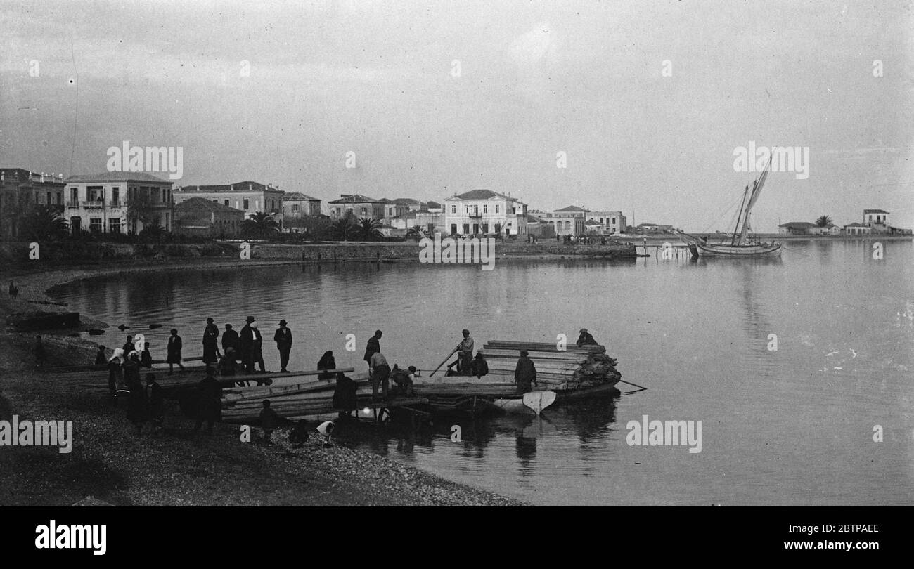 Earthquake wrecks historic city . Corinth , the modern Greek city , built near the site of ancient Korinthos , was almost destroyed by an earthquake . 24 April 1928 Stock Photo