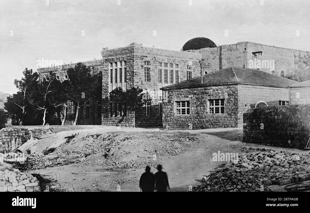 Completed at last . The Hebrew University at Jerusalem . 12 February 1929 Stock Photo