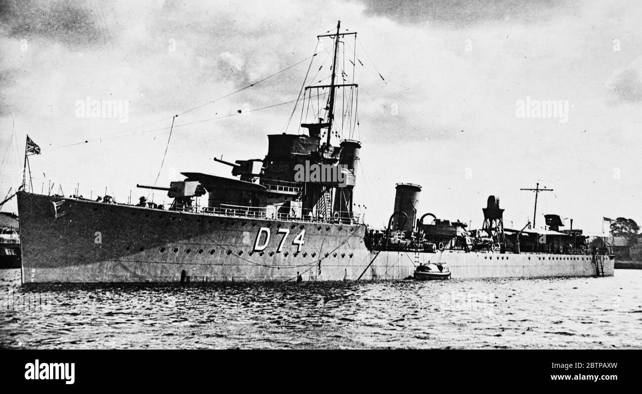 More warships for Palestine . Destroyers leave Malta in the small hours . The Destroyer HMS Wanderer  which left for Palestine at 2 am on Monday morning . 26 August 1929 Stock Photo