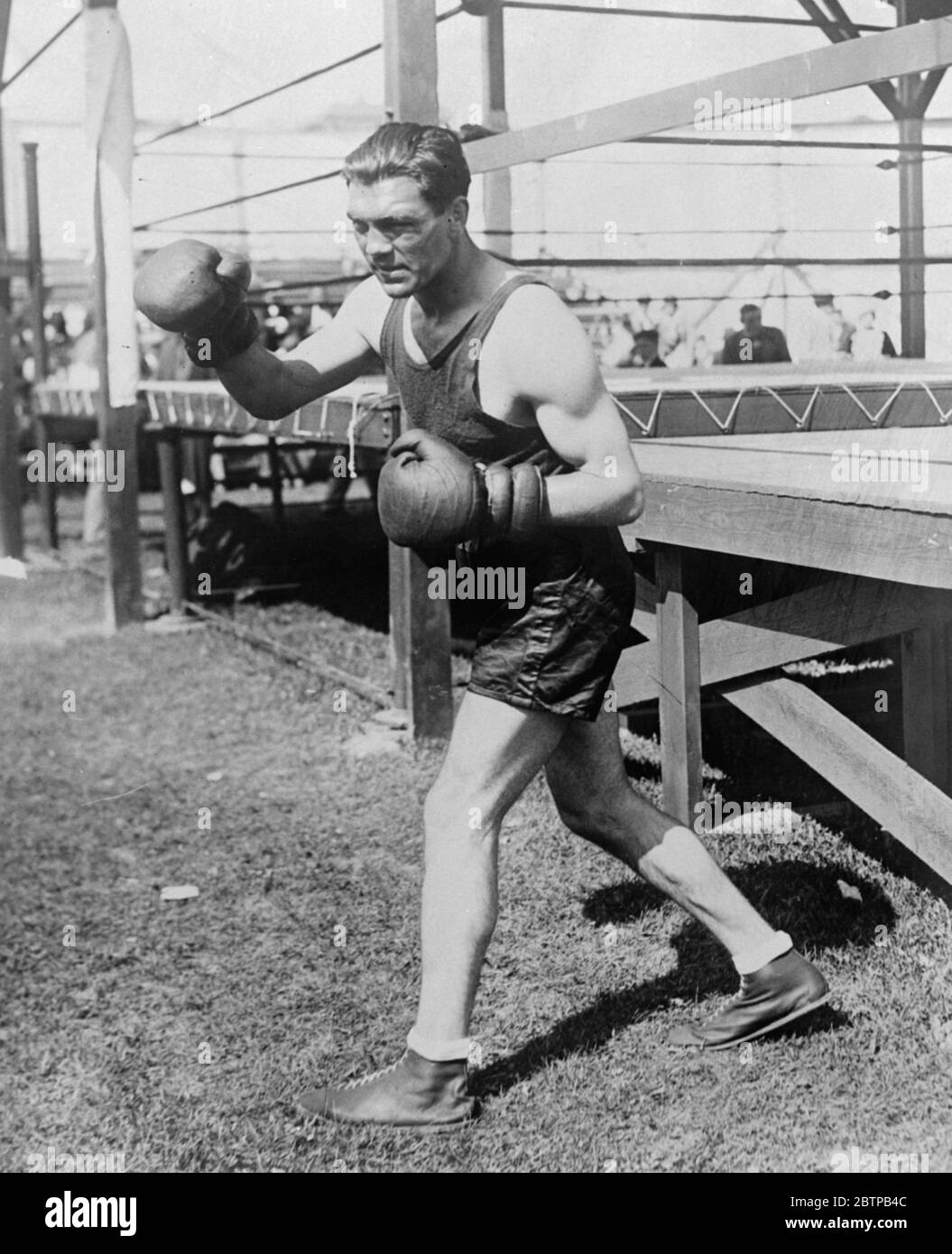 Well known boxers . Vince Dundee , who is to meet Thil at the Roland Garros  Stadium . 1 July 1931 Stock Photo - Alamy