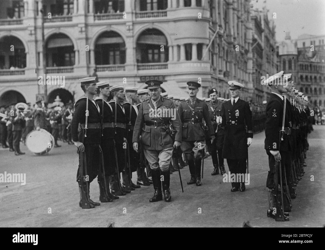 A farewell inspection . Major General J W Sandilands , inspecting the guard of honour on leaving Hong Kong after 4 years GOC China Command . 9 February 1933 Stock Photo