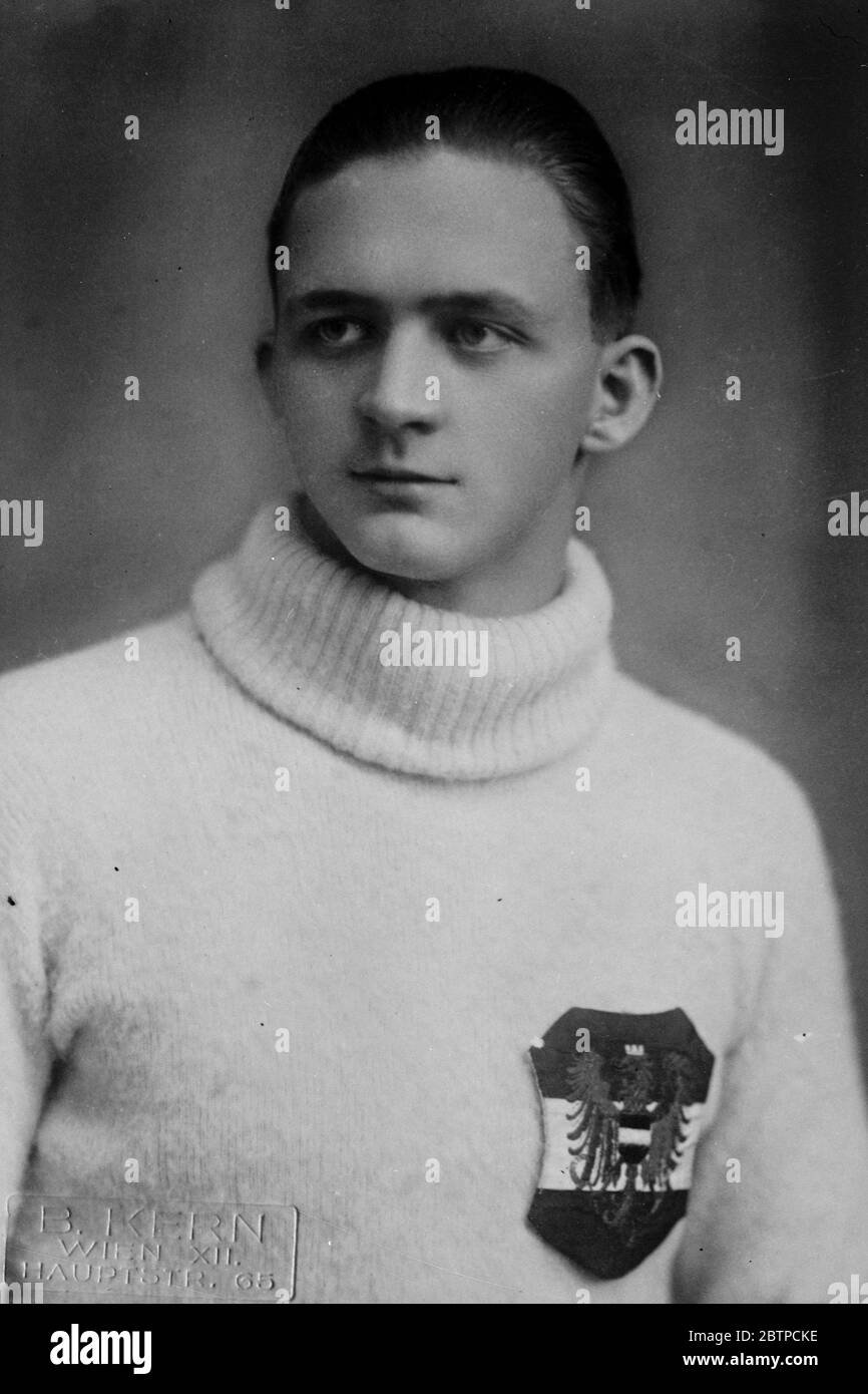 Austrian footballers . Rudolf Hiden , aged 23 , goalkeeper. 9 December 1932 Stock Photo