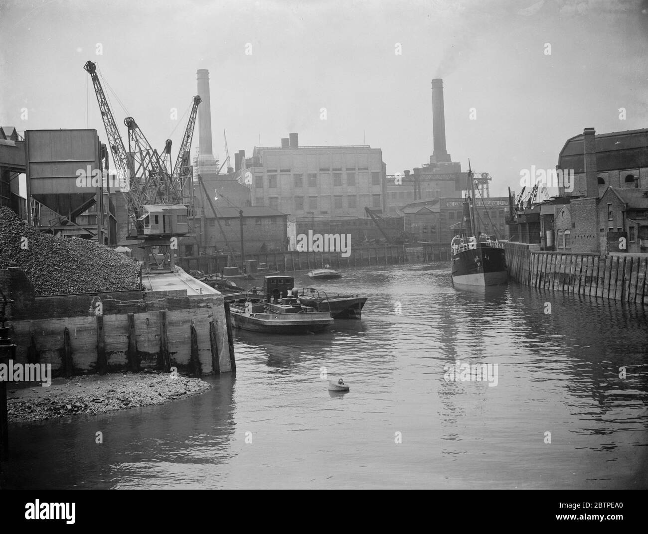 Deptford Power Station . 11 August 1937 Stock Photo Alamy