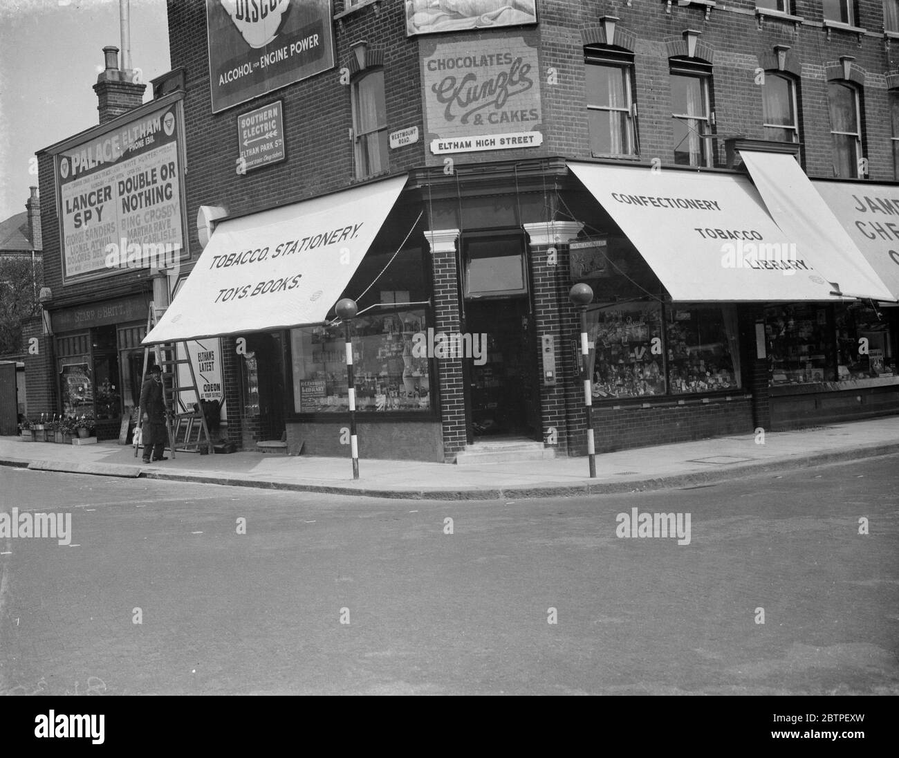 Eltham london shops hi-res stock photography and images - Alamy