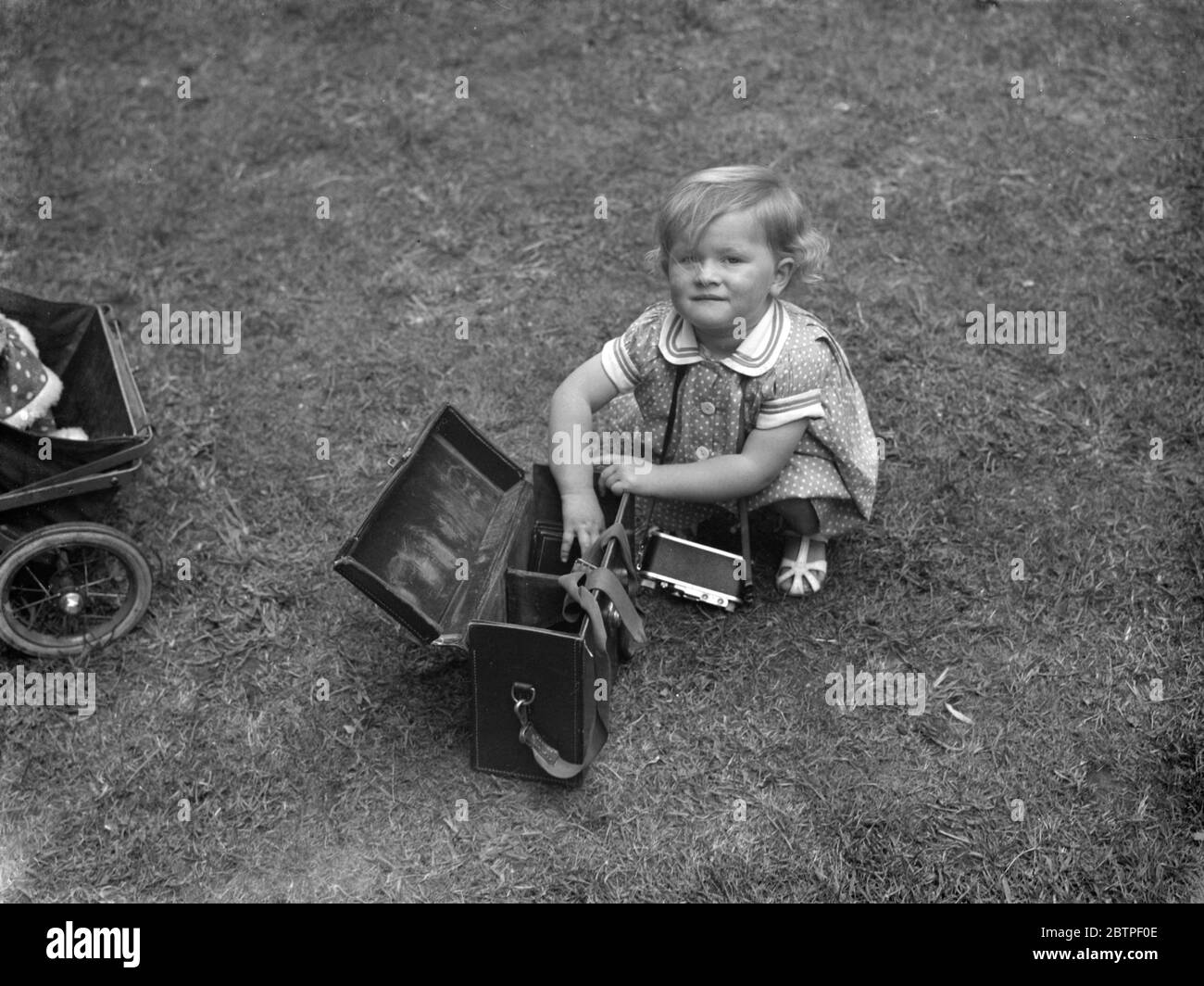 Baby Ann Mapstone . 30 June 1938 Stock Photo - Alamy