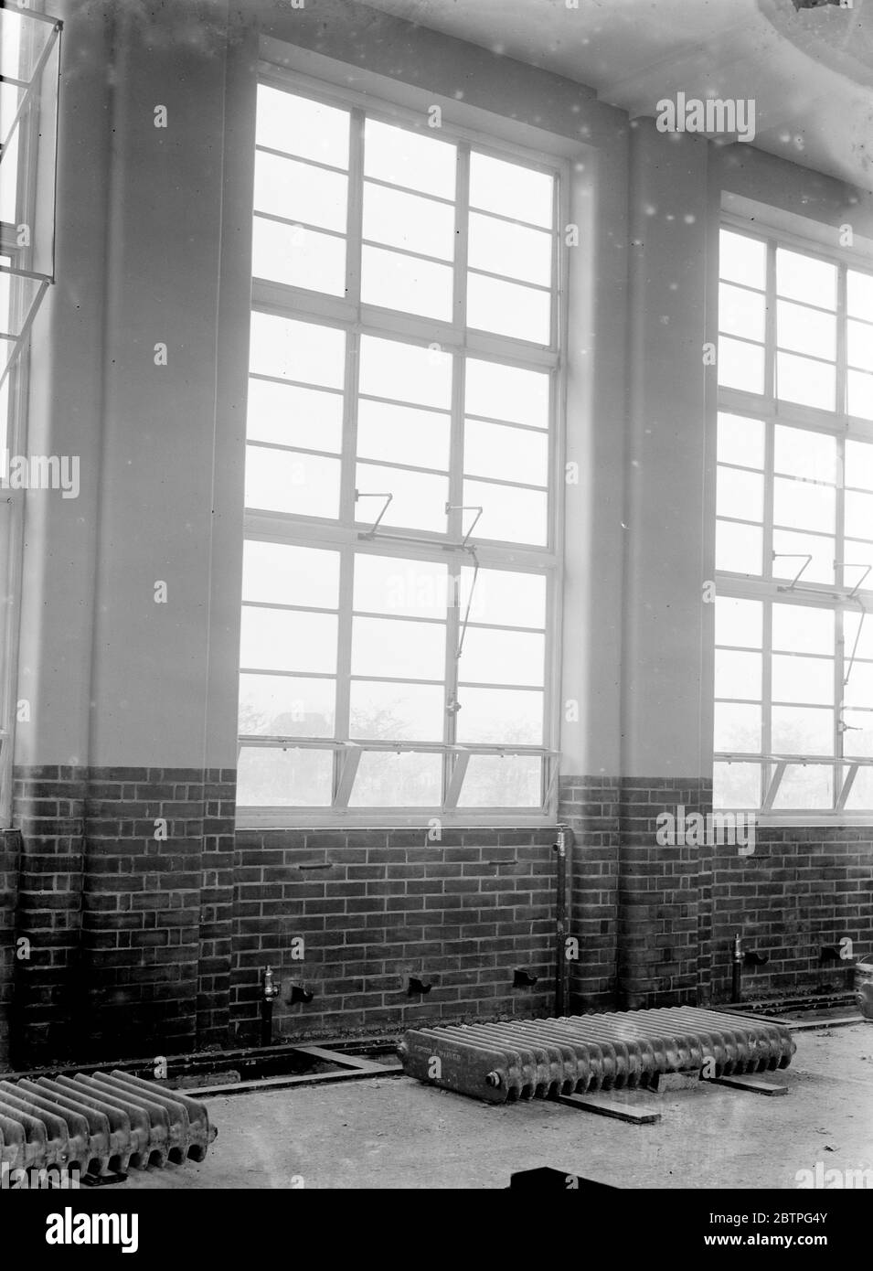 Orpington Central School window . 1936 Stock Photo