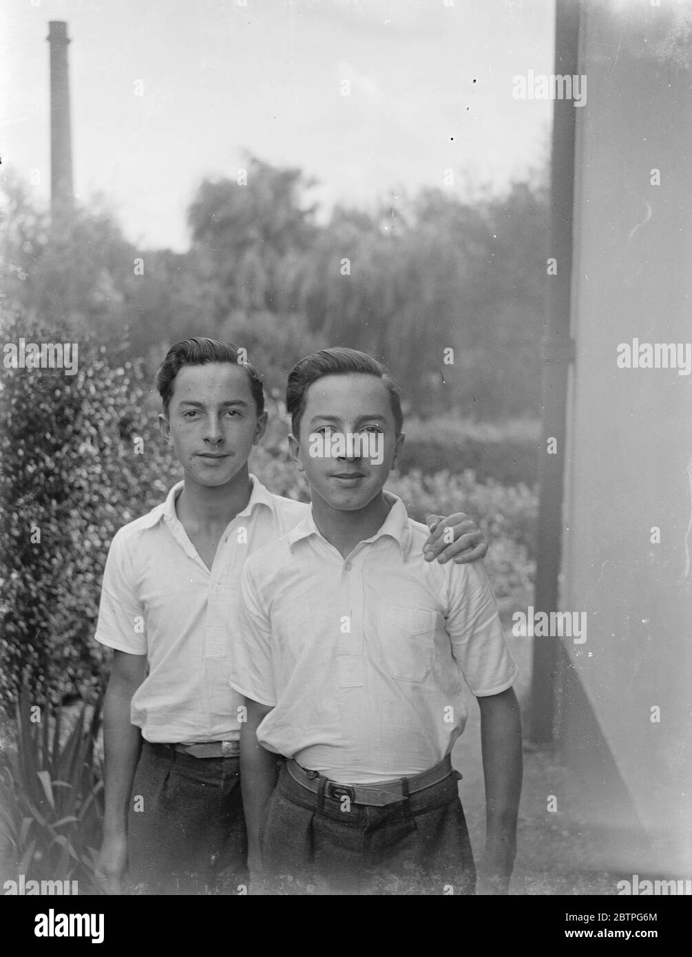 The Crayford Twins . 1939 Stock Photo