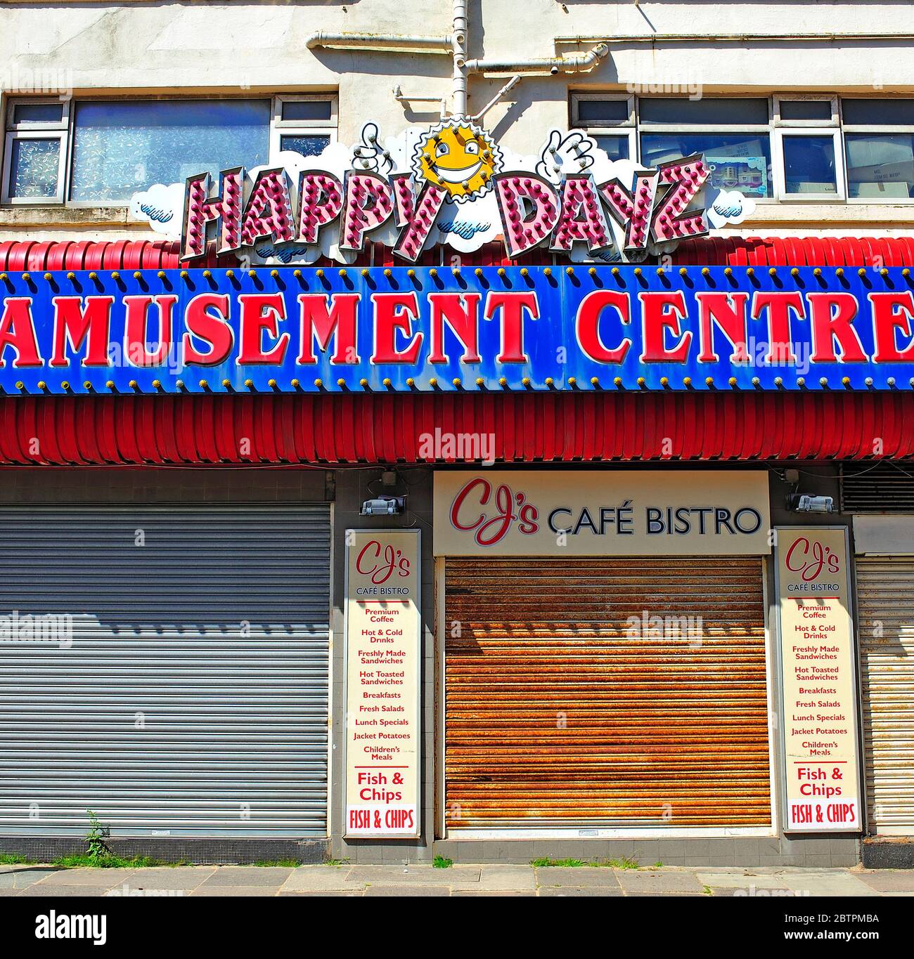 Shutters down at back entrance to Sunny Dayz amusement centre in Blackpool Stock Photo