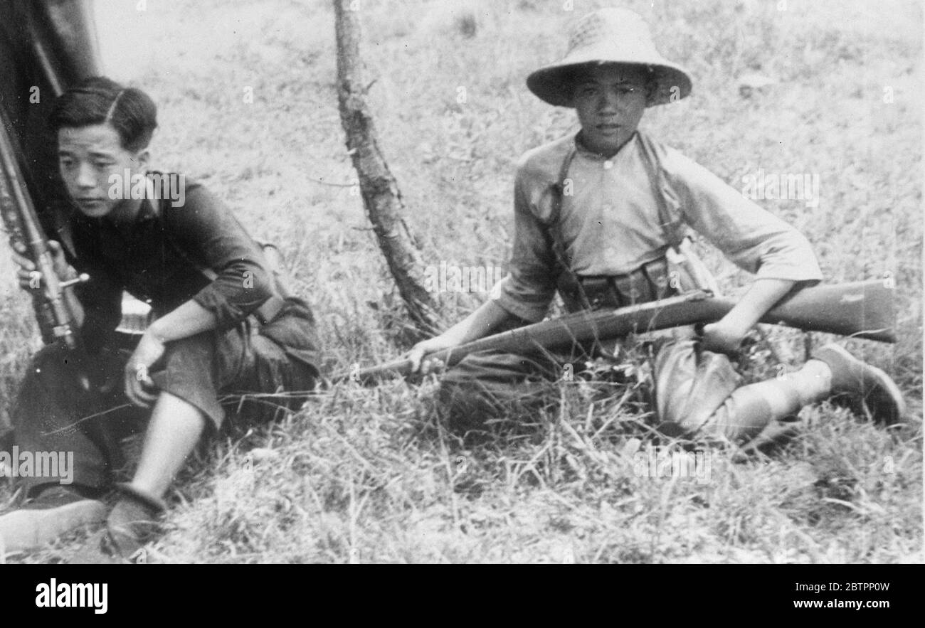 Chinese fighting hires stock photography and images Alamy