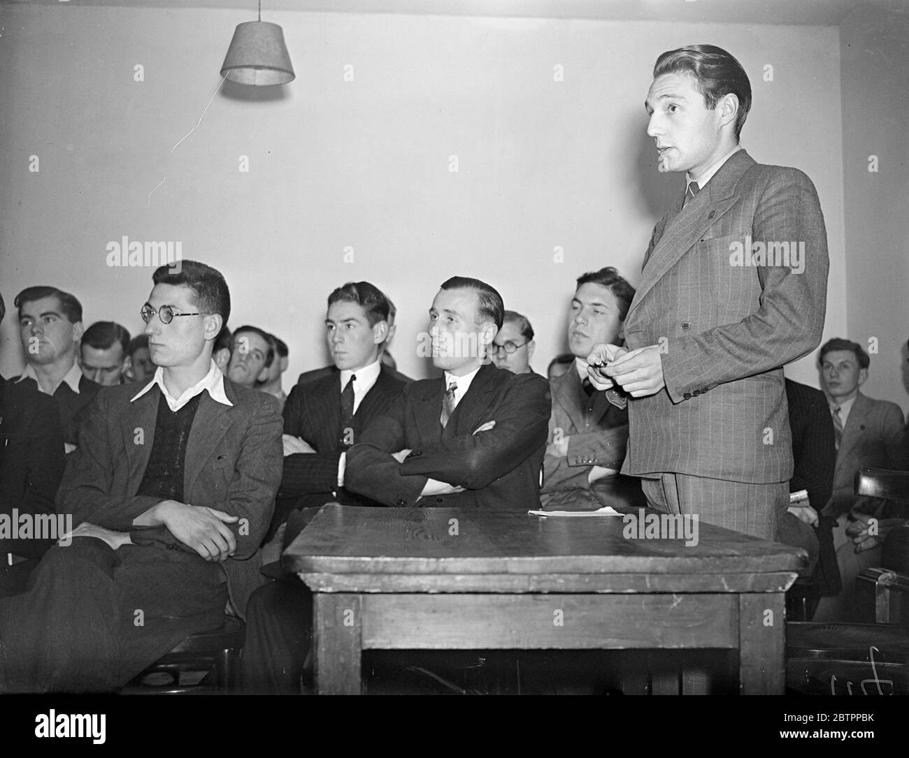 Conscience Objectors Objectors hi-res stock photography and images - Alamy