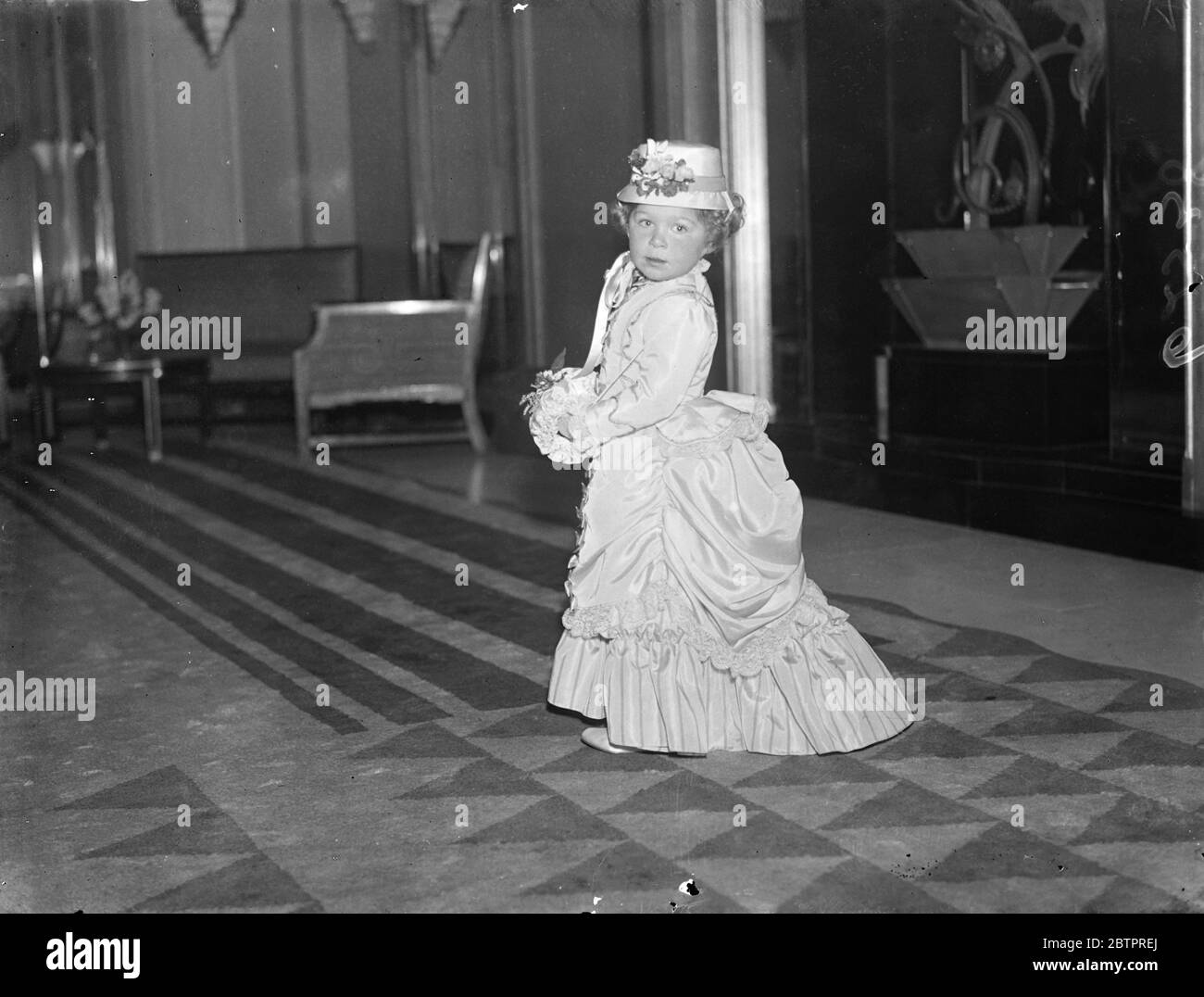 Victorian bustle Black and White Stock Photos & Images - Alamy