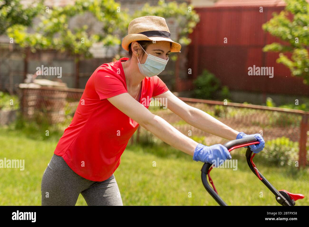 A lawn mower hi-res stock photography and images - Page 16 - Alamy