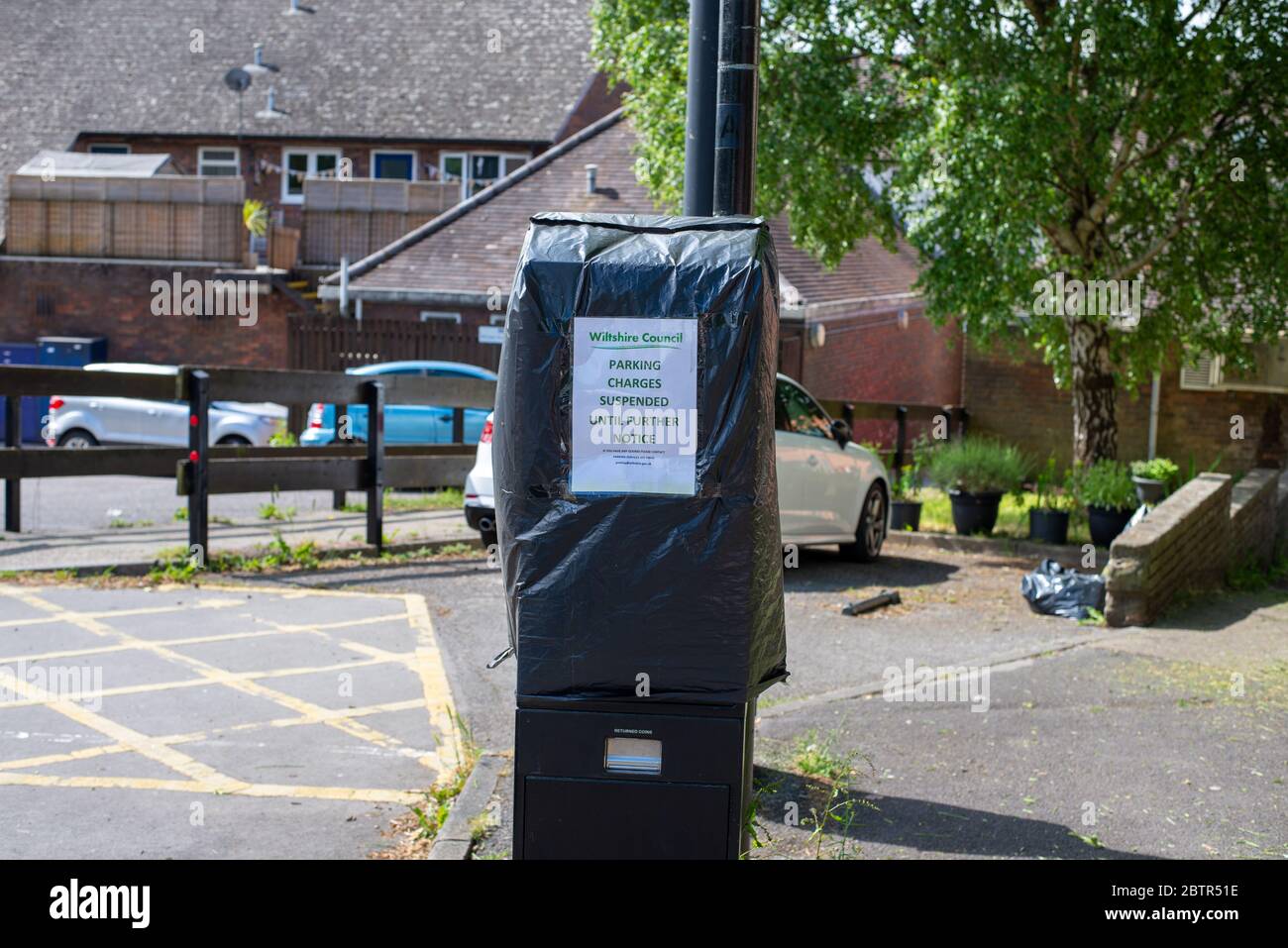 Amesbury Businesses During Covid-19 Coronavirus Lockdown. Wiltshire, England. Car Parking Meter Stock Photo