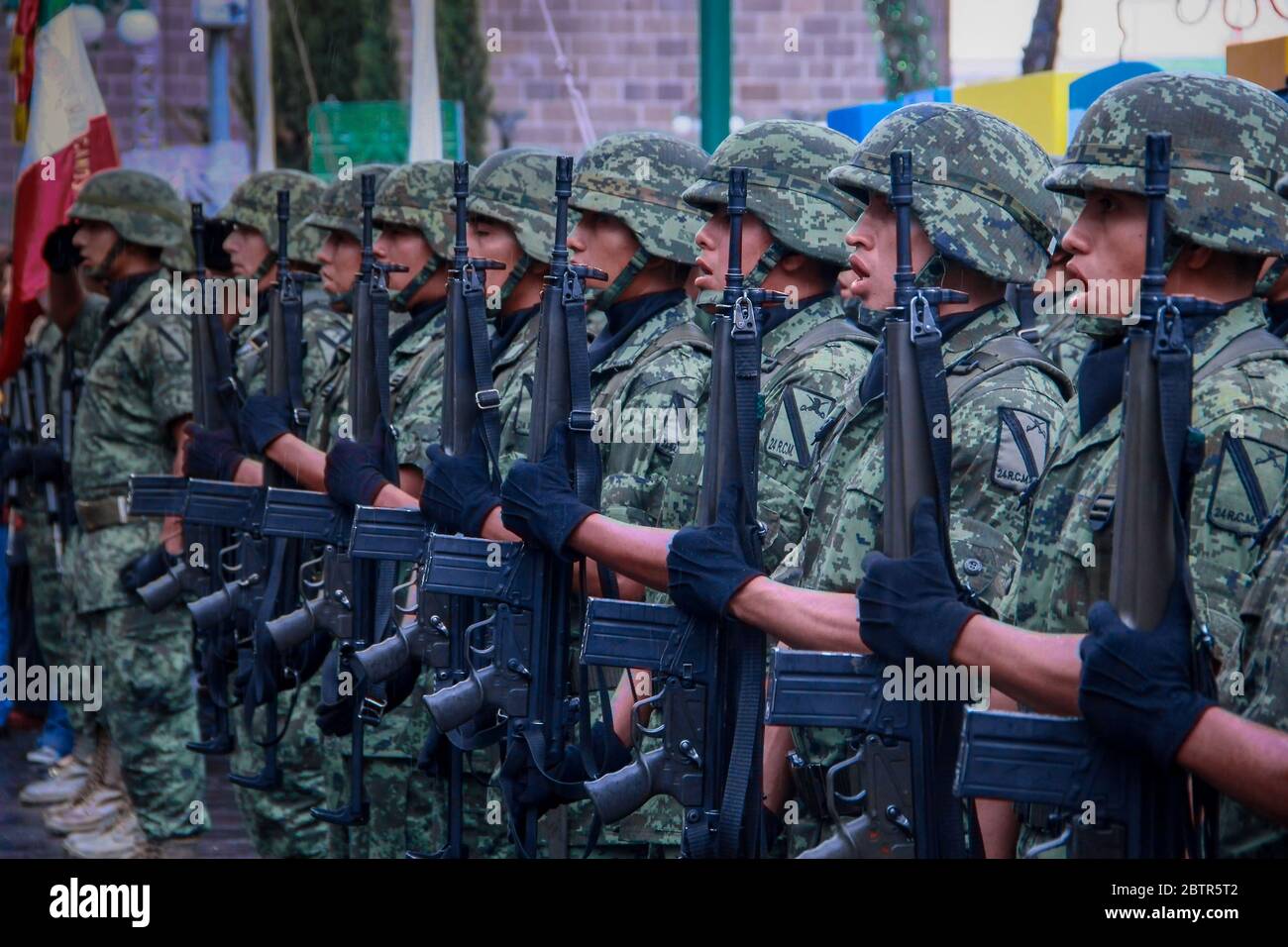 Mexican military hi-res stock photography and images - Alamy
