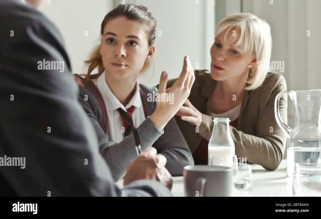 uk-daisy-edgar-jones-and-hermione-norris-in-a-scene-from-the-itv-tv