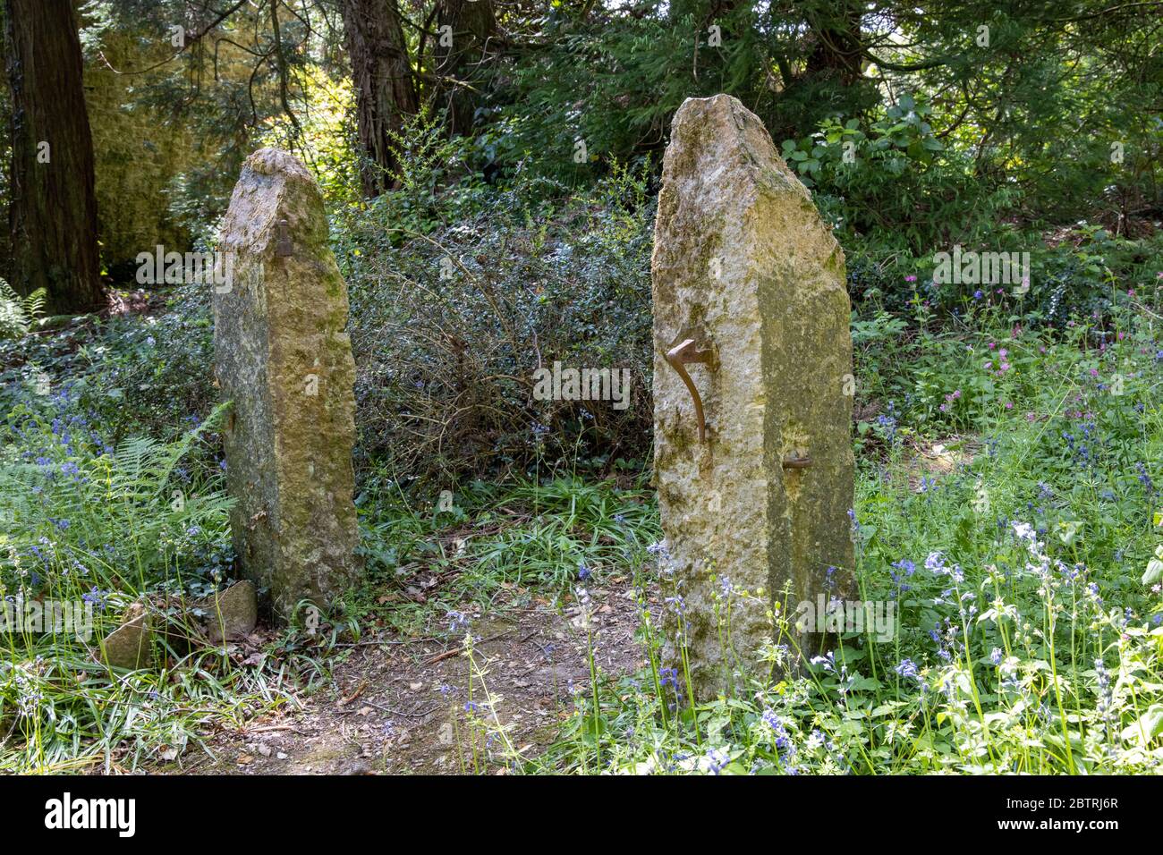 Stone Gate posts at Lukesland Gardens, Ivybridge, Devon Stock Photo - Alamy