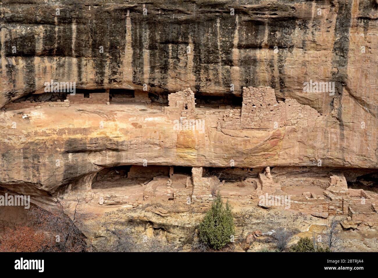 CO00255-00...COLORADO - Part of the Fire Temple/New Fire House complex ruins  created by Ancestral Puebloans 700 years ago; Mesa Verde National Park  Stock Photo - Alamy