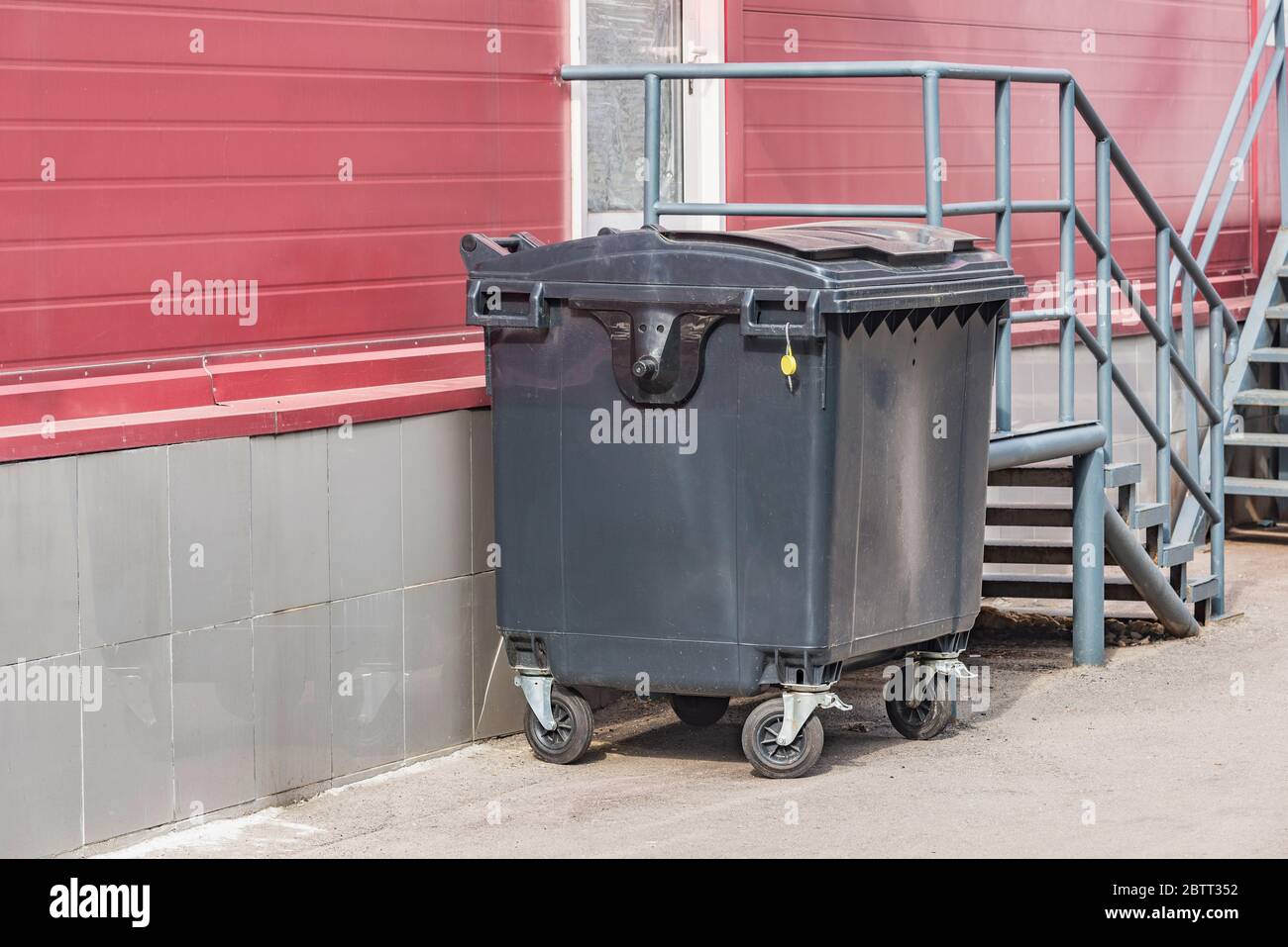 Waste trash packaging street public hi-res stock photography and images ...