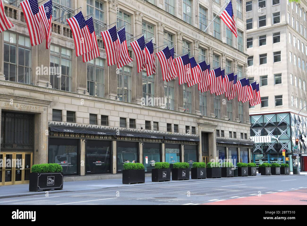 Saks Fifth Avenue Department Store, closed during Coronavirus Lockdown, Empty 5th Avenue, New York City, USA May 2020 Stock Photo