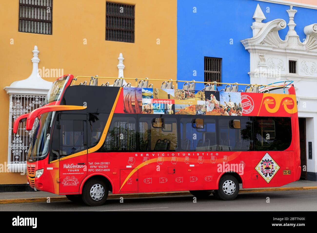 Tour Bus, Plaza de Armas, Trujillo, Peru, South America Stock Photo