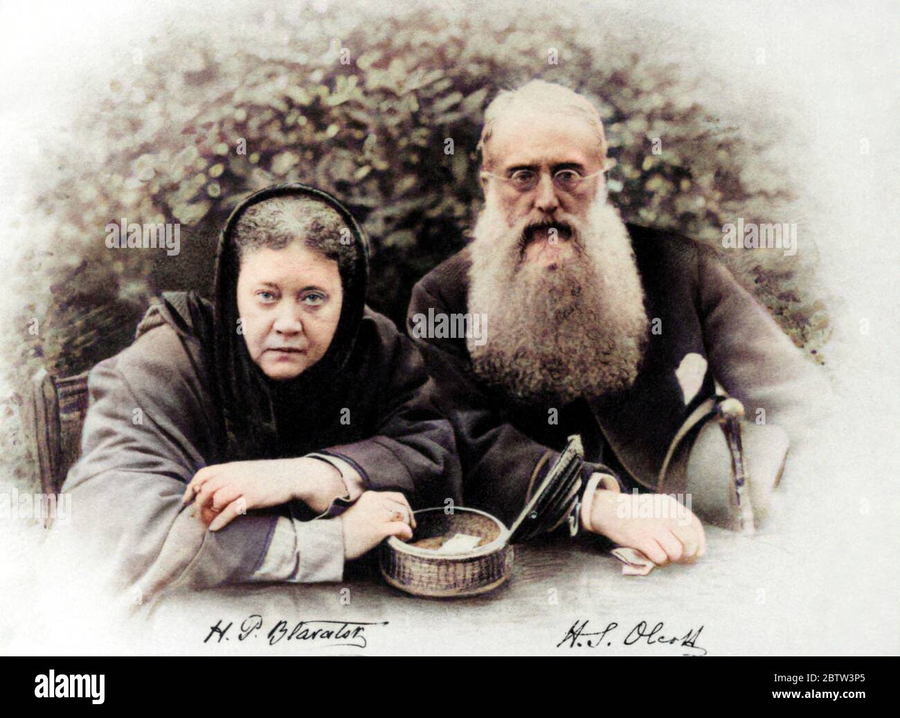 1880 ca, USA : The russian-born Madame Helena Petrovna BLAVATSKY von Hahn ( 1831 - 1891 ) with close friend journalist colonel Henry Steel OLCOTT ( 1832 - 1907 ). Celebrated woman Theosopyst , phylosopher , occultist, mystic , spiritualist traveller and writer . Founder with Olcott of THEOSOPHICAL SOCIETY in 1875 . In this photo with the ring of HIGHT PRIESTESS with symbol of Theosophy: ring with green stoneflecked with veins of blood red engraved with interlaced triangles in a circle, with in dian motto Sat ( Life ), was gived to Blavatsky by her Indian teacher Damodar Mavalankar in 1880  . P Stock Photo