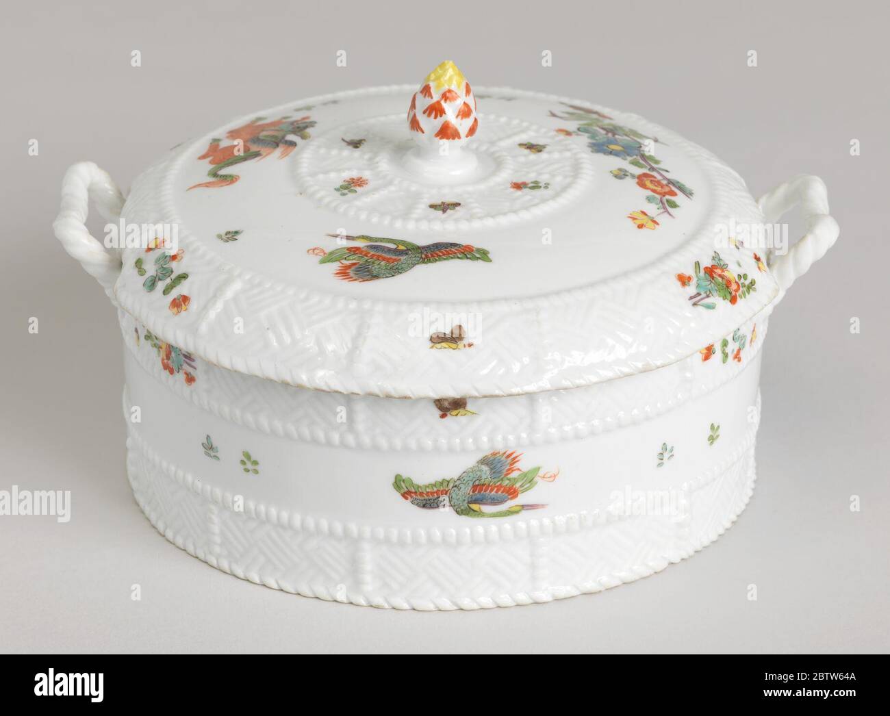 Porcelain butter dish hi-res stock photography and images - Alamy