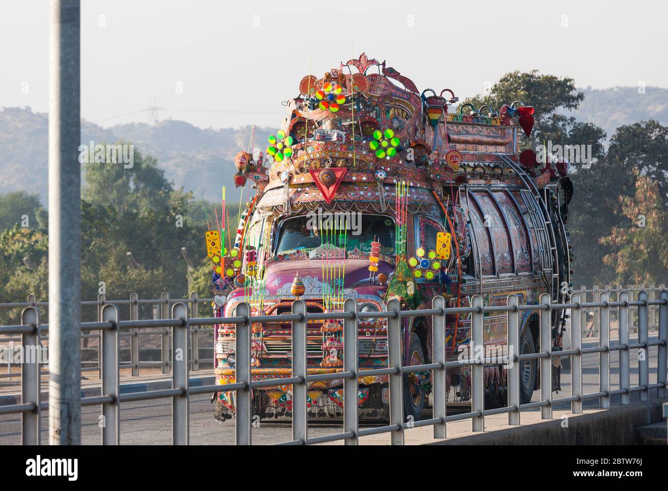Decorated lorry at Rasul Barrage and bridge, Jhelum River, near Mong, Jhelum District, Punjab Province, Pakistan, South Asia, Asia Stock Photo