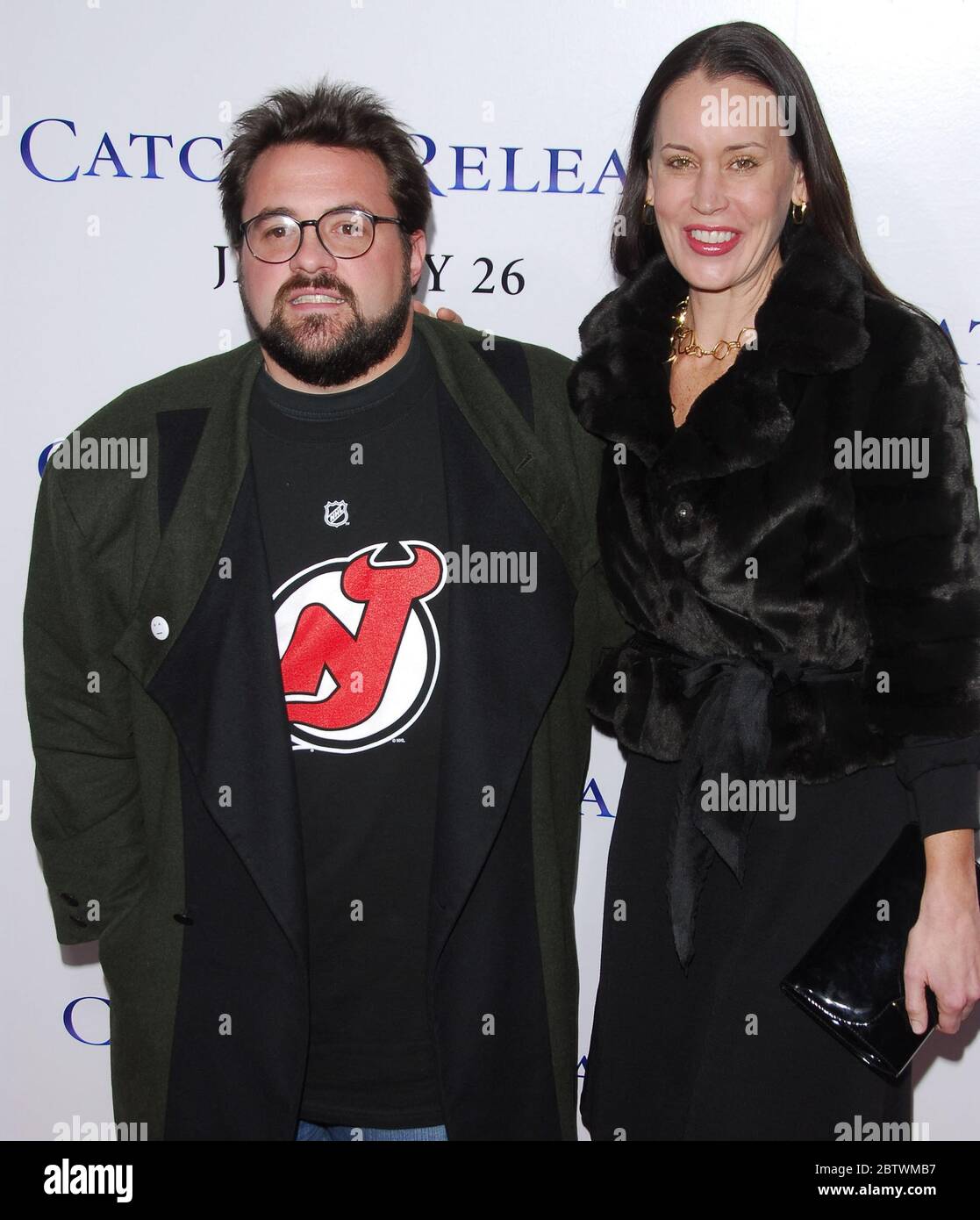 Kevin Smith and Jennifer Schwalbach Smith at the World Premiere of 'Catch And Release' held at The Egyptian Theatre in Hollywood, CA. The event took place on Monday, January 22, 2007.  Photo by: SBM / PictureLux- File Reference # 34006-1283SBMPLX Stock Photo