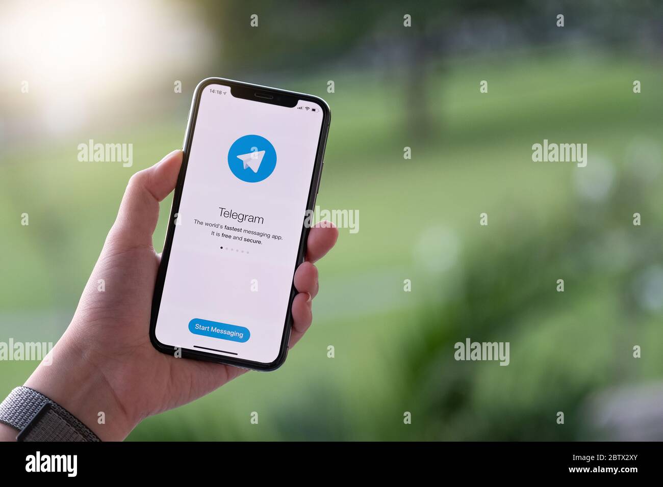 Download Iphone X Mockup High Resolution Stock Photography And Images Alamy