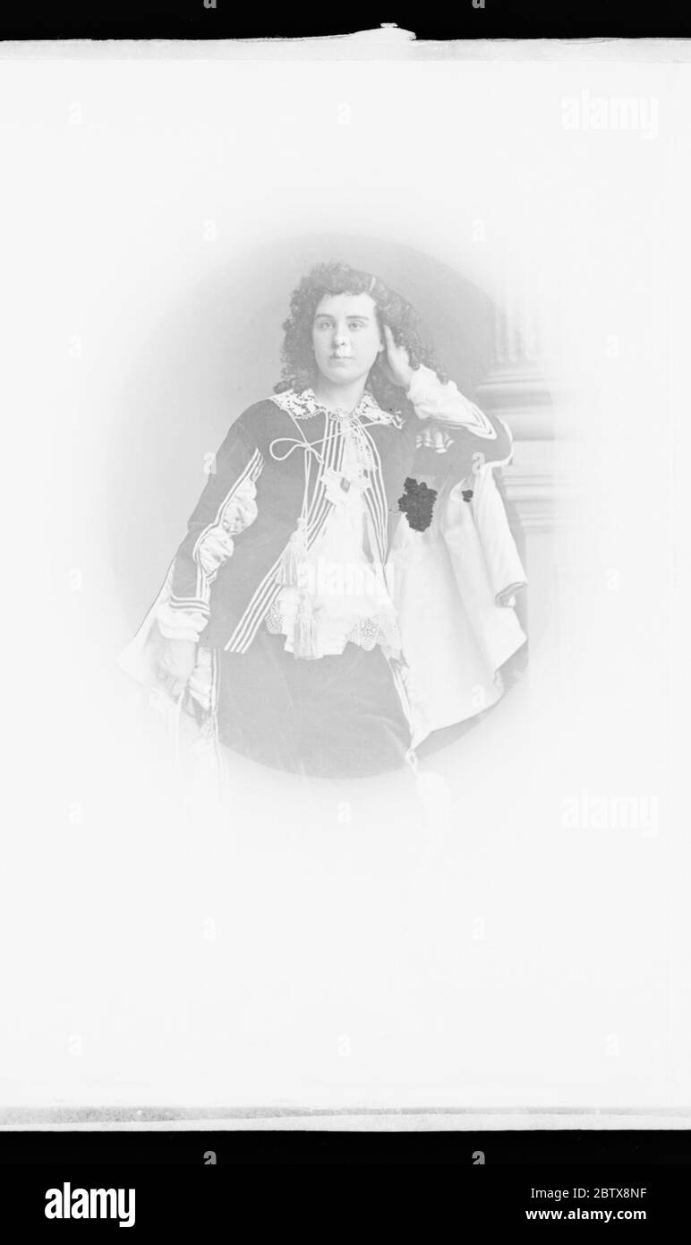 Isabella hinckley hires stock photography and images Alamy