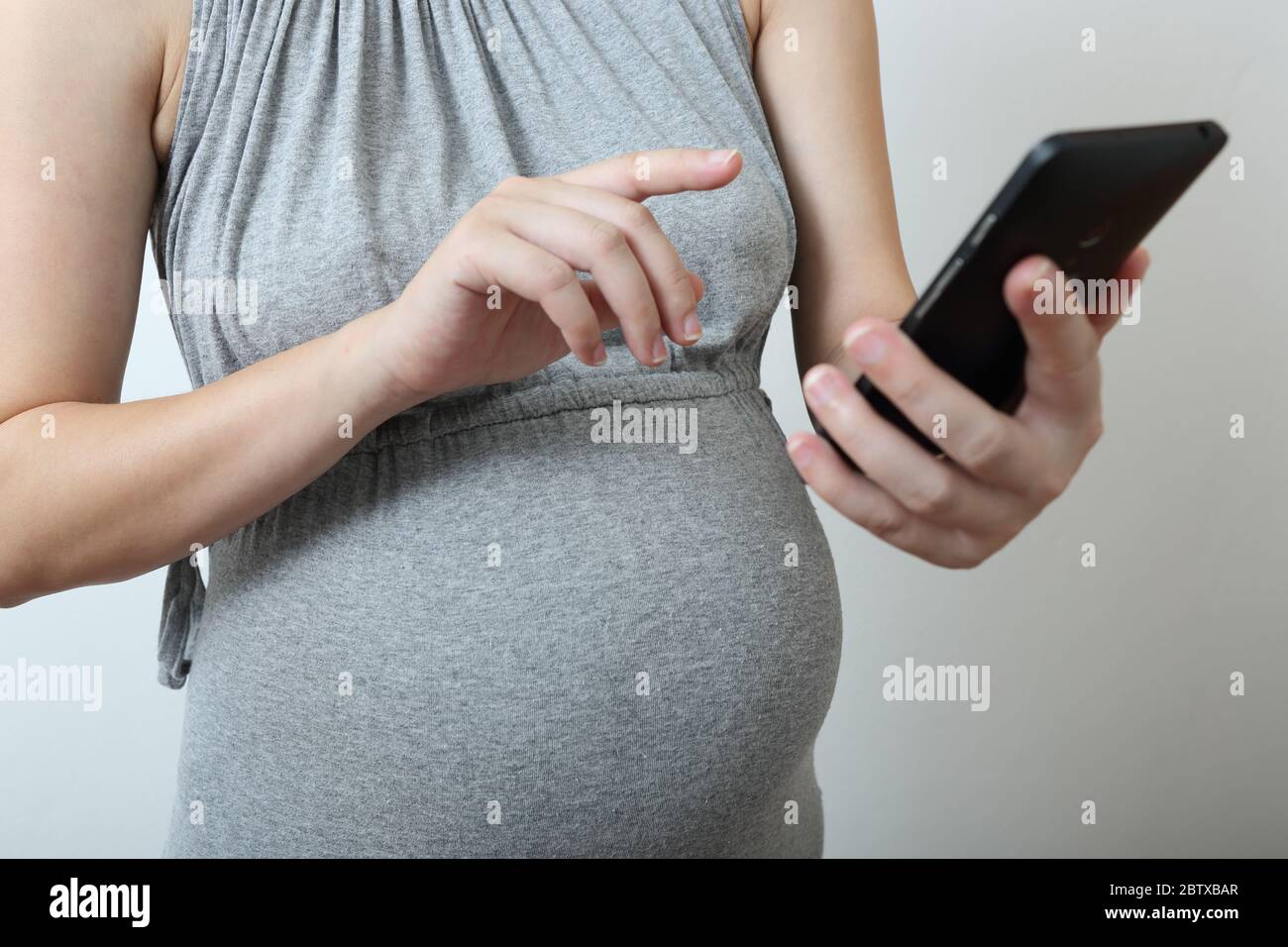 Cell Phone Use in Pregnancy Stock Photo Alamy