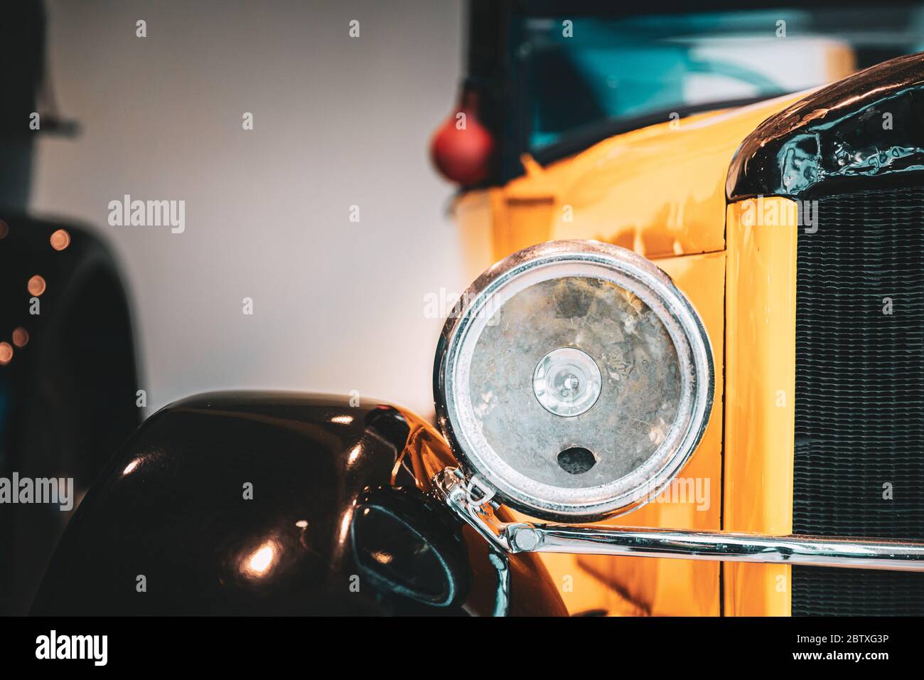 Yellow Oldtimer High Resolution Stock Photography and Images - Alamy