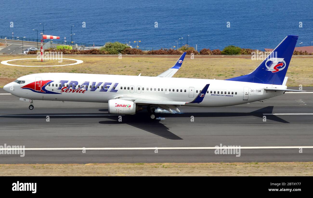 A Travel Service Boeing 737-900 landing at Madeira Airport Stock Photo