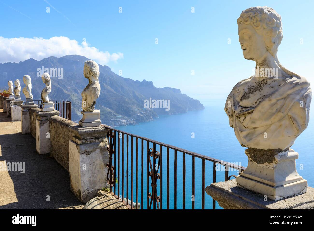 Terrace of Infinity, Gardens of Villa Cimbrone, cliff top Ravello, Amalfi Coast, UNESCO World Heritage Site, Campania, Italy, Europe Stock Photo
