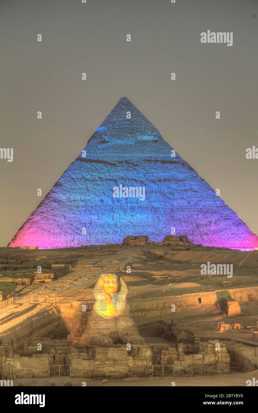 Light Show, Sphinx, Khafre Pyramid in the background, Great Pyramids of ...